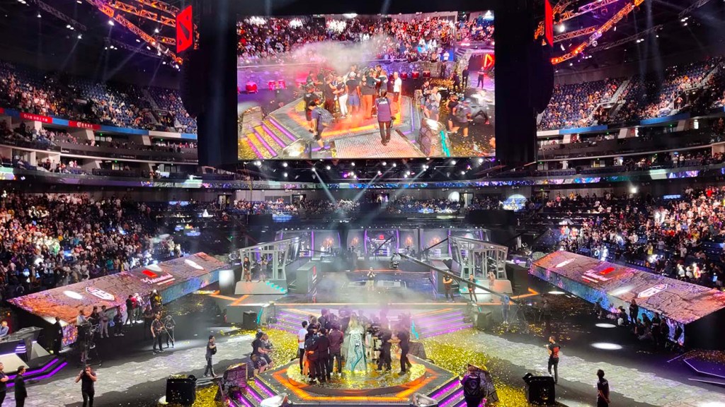 Toronto esports arena overactive overwatch call of duty
