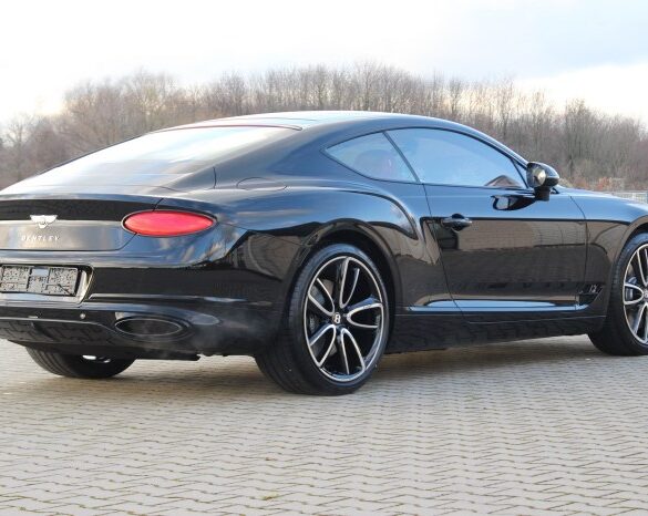 Bentley continental gt mulliner w12 debut