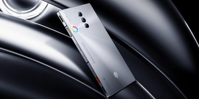 Redmagic 8s pro overclocked snapdragon 8 gen 2