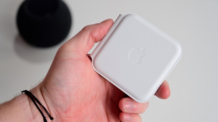 Apple magsafe duo charger watch sport samsung galaxy buds live deal sale