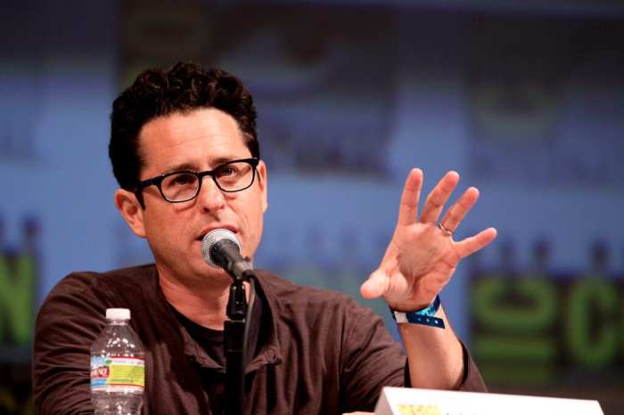Jj abrams bad robot warnermedia att apple netflix streaming wars