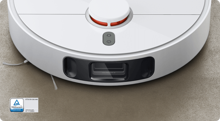 Give the gift of time with this premium robot vacuum