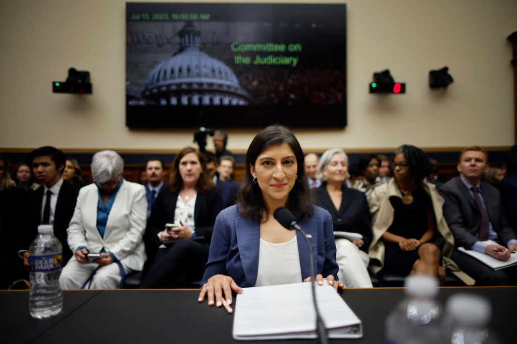 Lina khan is acting as democrats celeb campaign guest