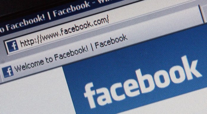 Facebook tracks transparency academic political advertising group Facebook tracks transparency academic political advertising group