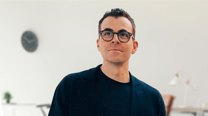 Instagram threads politics moderation adam mosseri
