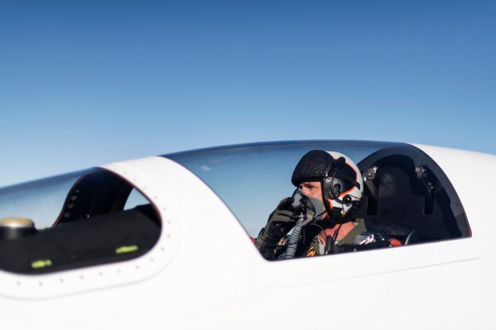 Boom supersonic first test flight xb1 demonstrator