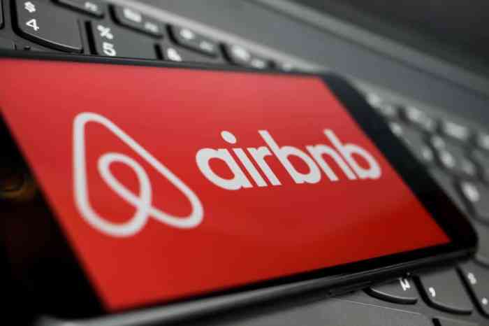 Airbnb oregon settles discrimination women kgw brought suit Airbnb oregon settles discrimination women kgw brought suit