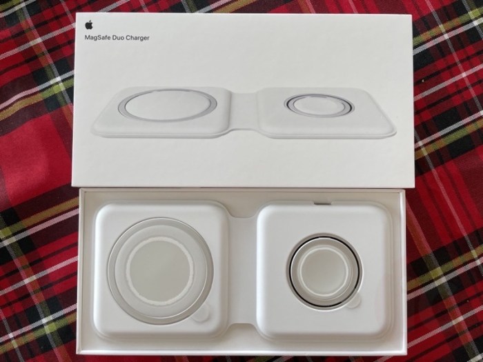 Apple magsafe duo charger watch sport samsung galaxy buds live deal sale