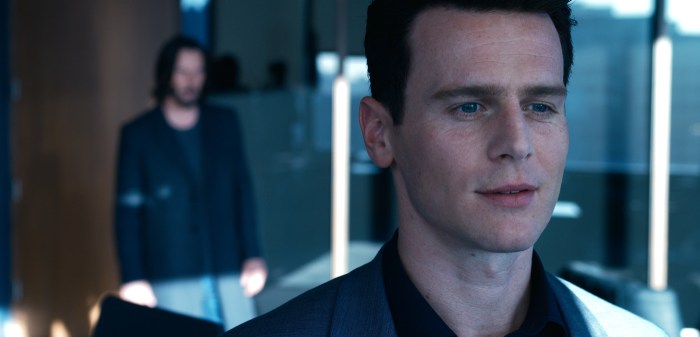 The matrix resurrections teaser red blue pill