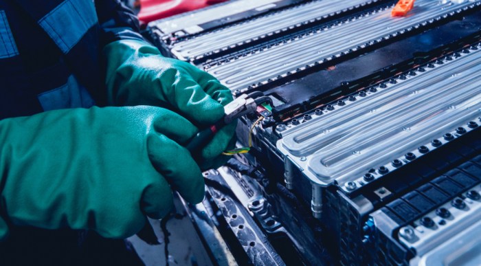 Gm ev battery factory invest michigan us
