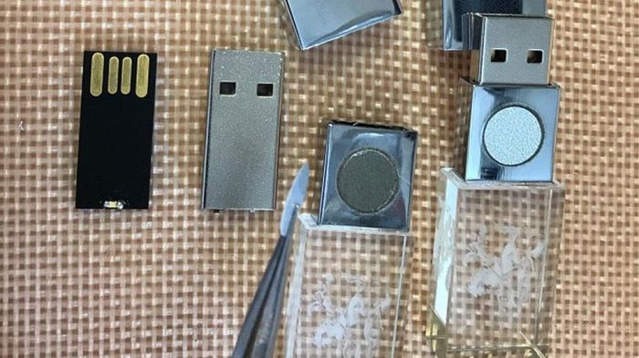5g stick bioshield actually gullible conspiracy theorists dispositivo timo llave pen standards targets 5gbioshield 5g usb stick fake scam dont buy it