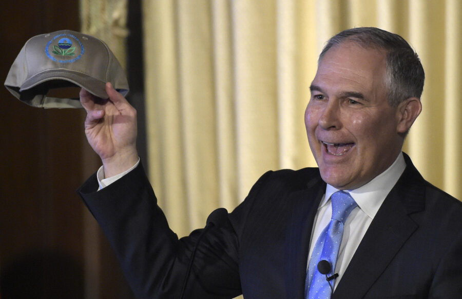 Epa administrator scott pruitt emails fossil fuel industry