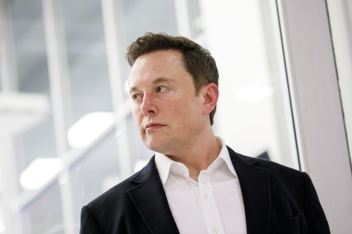 Spacex elon musk sexual harassment lawsuit