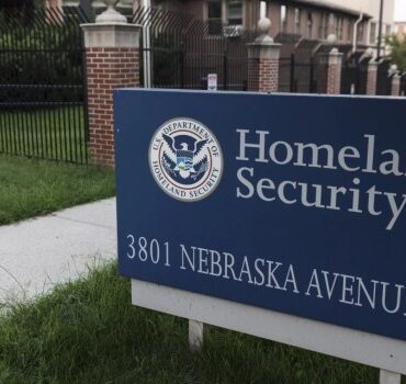 White house expands ban list of chinese companies