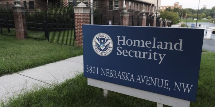 White house expands ban list of chinese companies