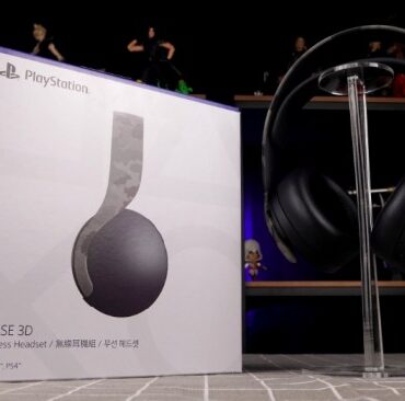Ps5 pulse 3d wireless headset vs xbox wireless headset