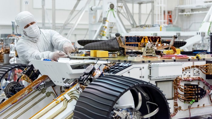 Nasa plans to send 2 helicopters to mars for rock return mission