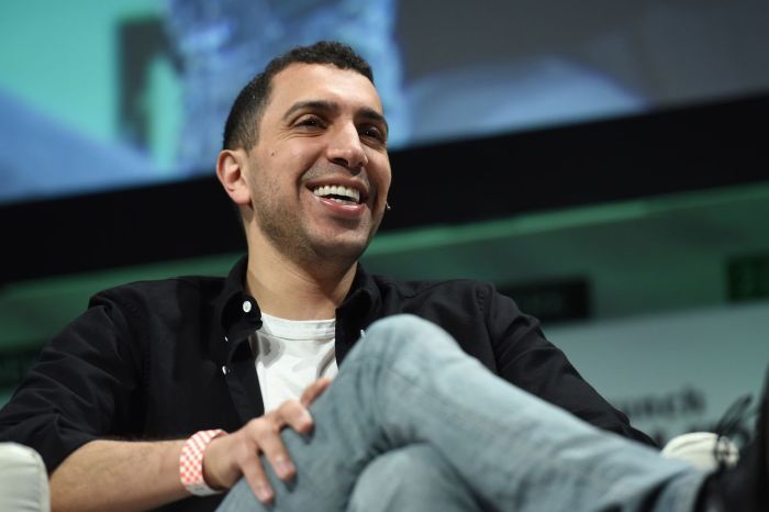 Tinder sean rad ceo founder boss startup star out cityam as iac barber lynsey Match group tinder lawsuit settlement sean rad iac valuation