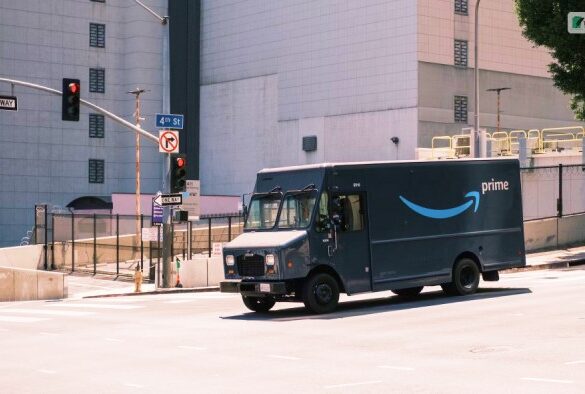 Amazon tracking semi trucks delivery safety relay eld
