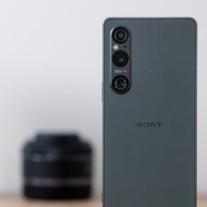 Sony xperia 1 v leaked renders features cameras design screen