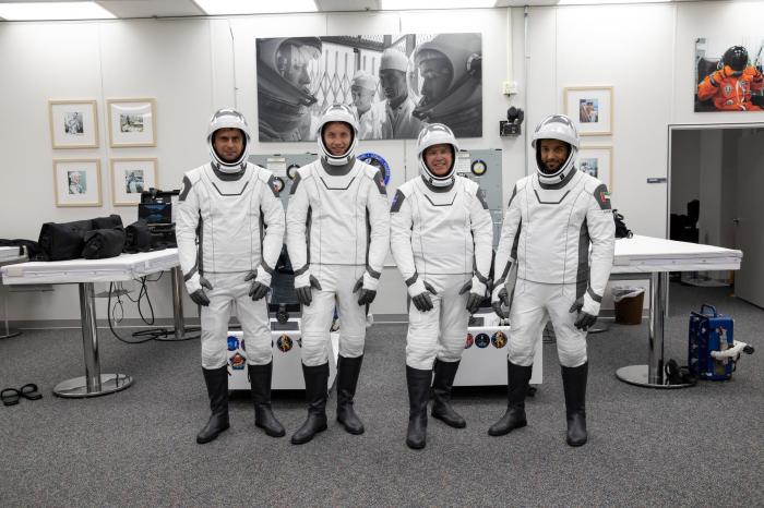 Spacex crew dragon mission launch nasa commercial space travel tourism