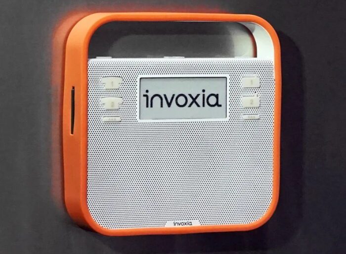 Invoxia triby smart fridge magnet