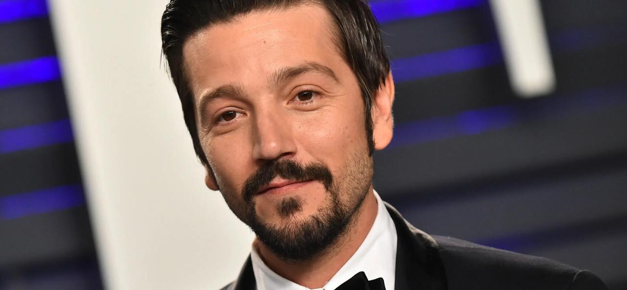 Disney plus star wars live action show diego luna cassian andor