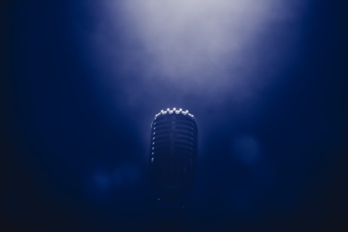 Whatsapp microphone access bug