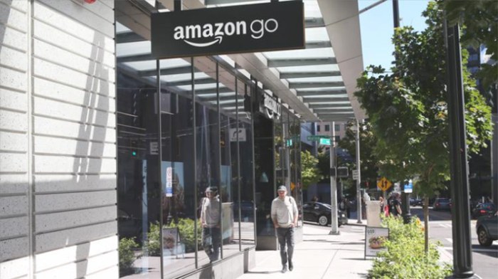 Amazon go store small format seattle launch