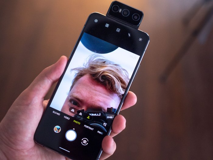 Zenfone flip asus selfie facing doubling androidcentral serious killer upgrades Asus zenfone 7 pro preview