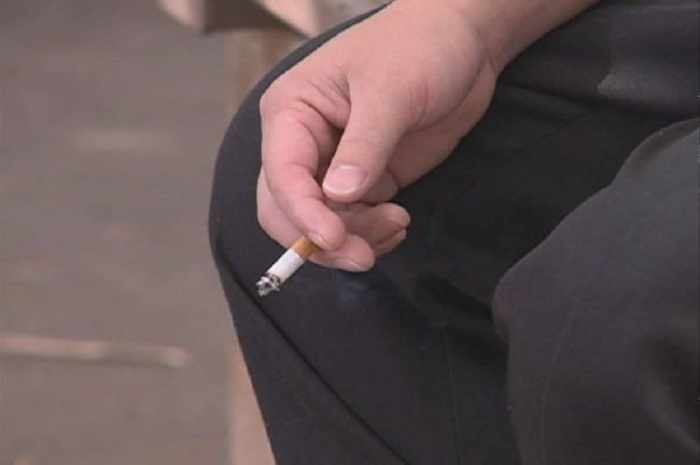 Hawaii smoking limit 21 first state in us
