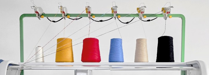 Digital machine knitting printer video 3d play fashion designboom Kniterate digital knitting machine 3d print design stitches kickstarter