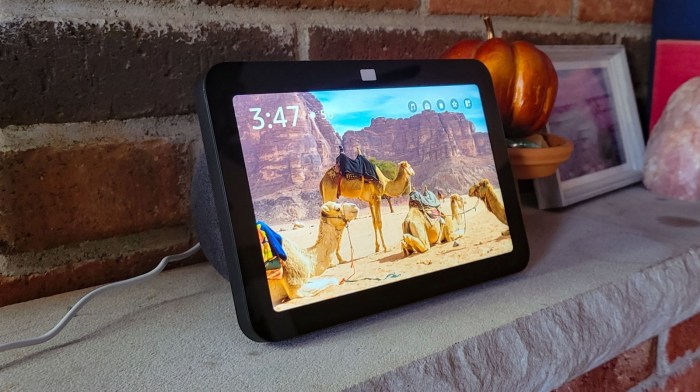 Amazon echo show lenovo laptops feature announced