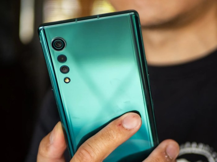 Lg considers sellling its smartphone business vietnamese conglomerate