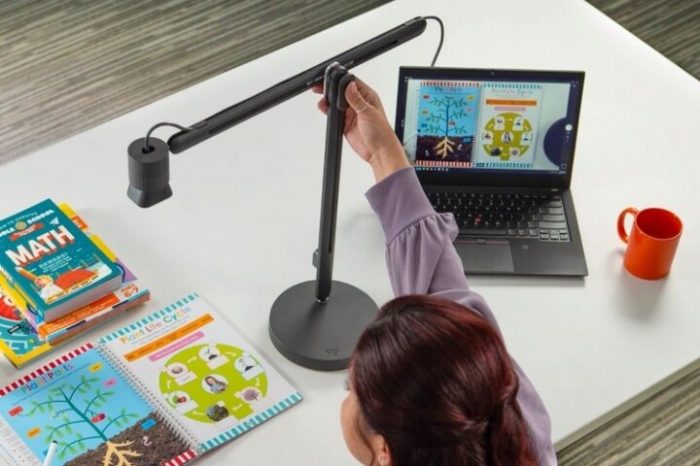 Logitech reach articulating webcam streamcam remote work livestreaming