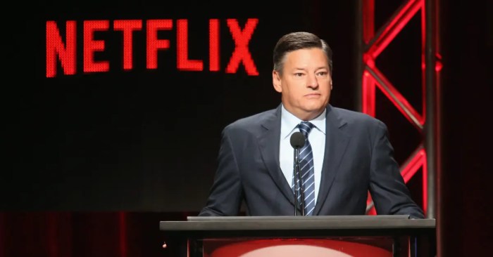 Christopher nolan ted sarandos apology netflix