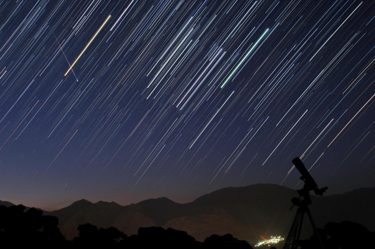 Meteor shower daytime earthsky week via How to see the most active daytime meteor shower of the year on tuesday morning