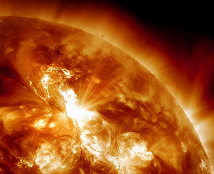 Solar storm earth today huge sun scroll down video Sun unleashed the strongest solar flare in almost five years