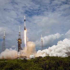 Spacex liftoff crew 3 nasa iss how to watch live