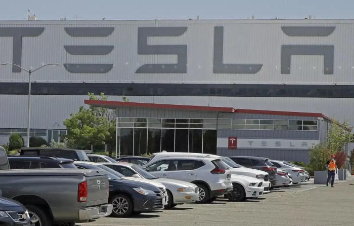 Uaw is going to take another stab at organizing tesla workers