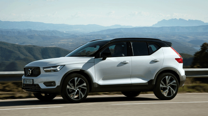 Volvo care subscription service car shortage xc40 waiting list