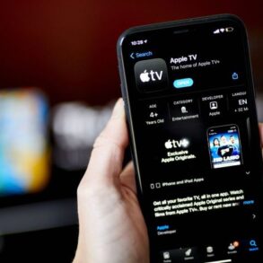 Google and apple grilled on app store policies in tense senate hearing
