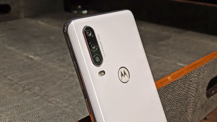 Motorola one action camera gopro smartphone budget release date pricing features