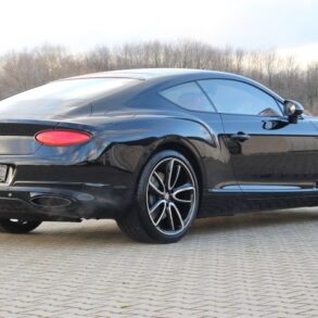 Bentley continental gt mulliner w12 debut