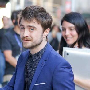 Swiss army man interview directors daniel radcliffe