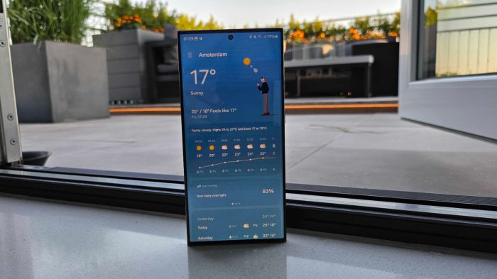Samsung ads stock apps weather pay health
