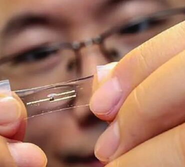 Wearable electronic skin nanomesh health monitoring