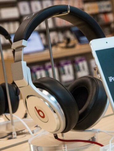 Beats bose iclarified dispute patent settle headphones apple technology over noise canceling
